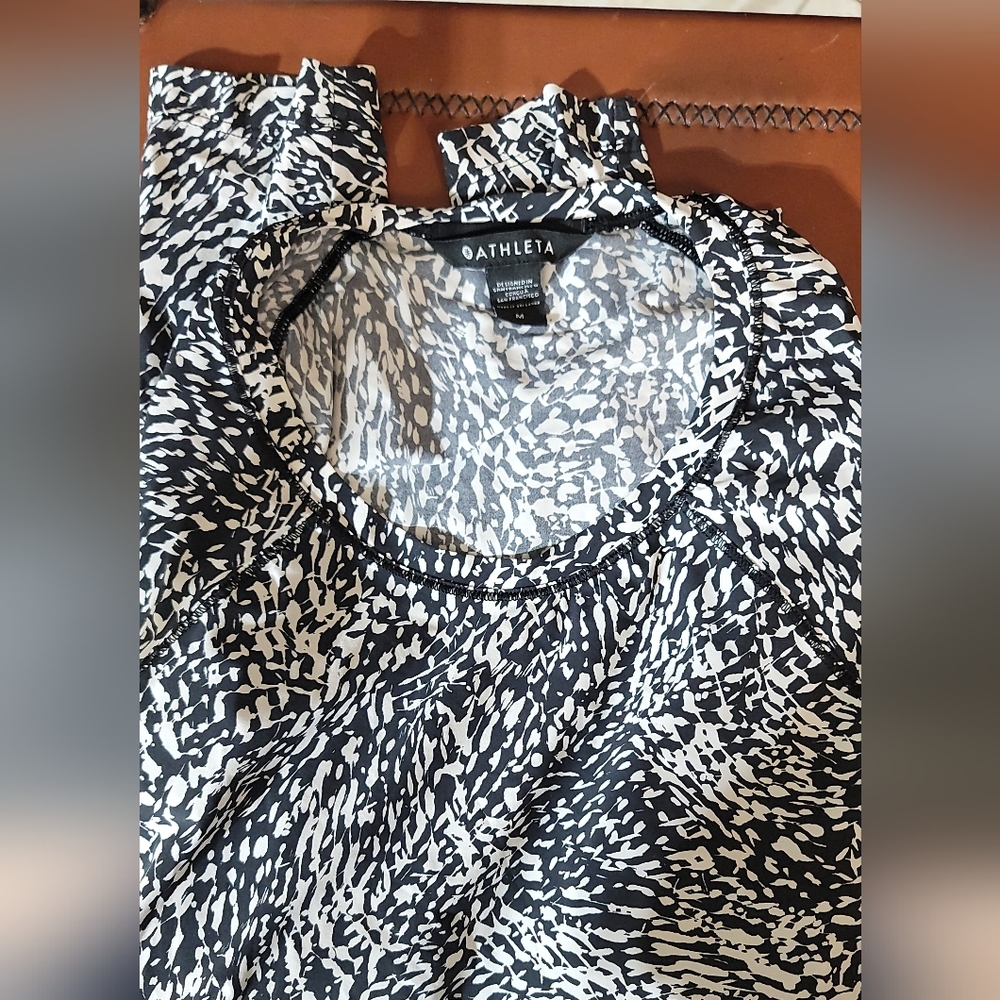 ATHLETA Black and White Ribbed Long‎ Sleeve Sweatshirt - Picture 4 of 4